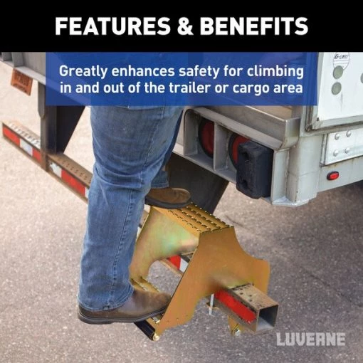 RETRAC HighRise Folding Rear Entry Step (Fits 4" Bumper Beam)