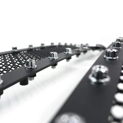 03-06 Chevrolet Avalanche Grille Insert