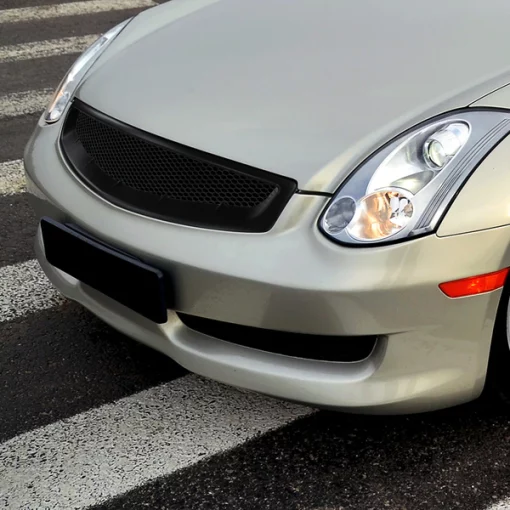 03-05 Infiniti G35 Black Grille