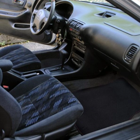 94-01 Acura Integra 2 Doors Red Stitches Black Floor Mat Black