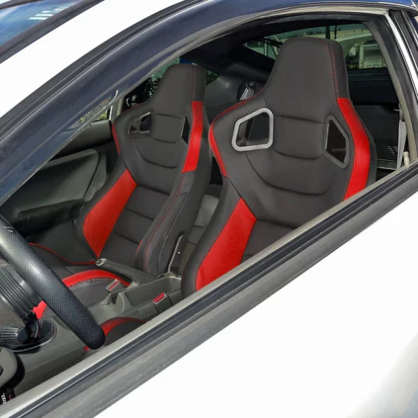 Racing Seat – Black With Red Pvc – Right Side