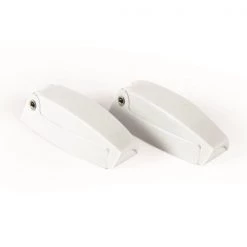 Camco BAGGAGE DOOR CATCHES POLAR WHITE, PK 2