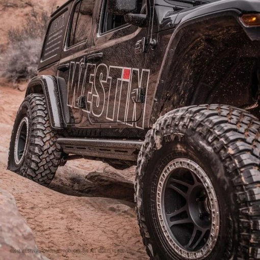 18-C WRANGLER UNLIMITED JL 4DR (EXCL 2018 JK) TRIPLE TUBE ROCK RAIL STEPS